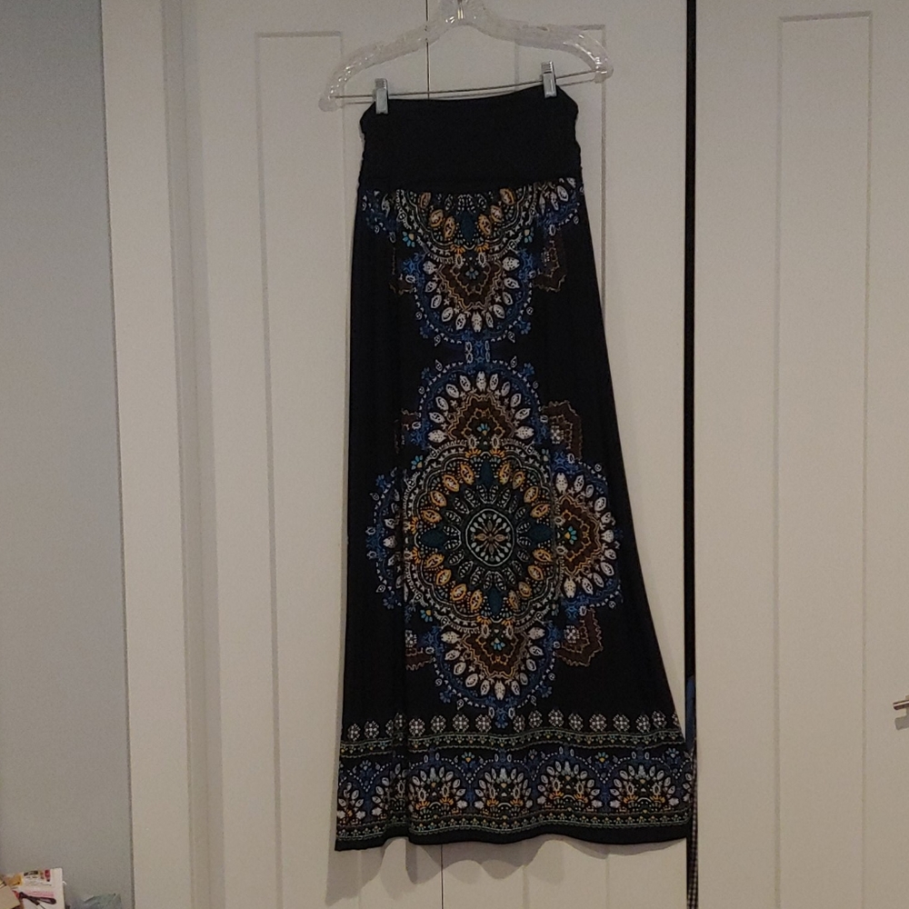 Maxi skirt